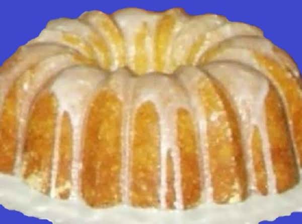 Muscat Canelli Wine Bundt Cake_image