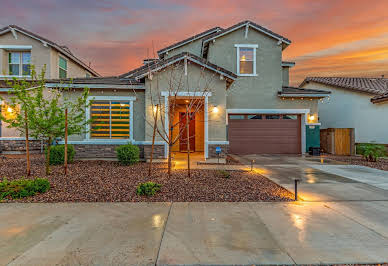 House with pool 3