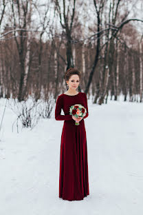 Fotógrafo de casamento Svetlana Yaroshuk (mopsik007). Foto de 27 de fevereiro 2016