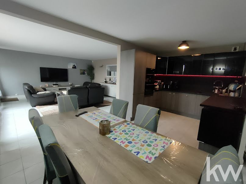 Vente appartement 5 pièces 94 m² à Villepinte (93420), 214 000 €