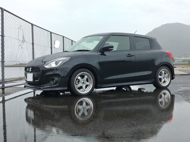 スイフトのZC13S・スイフト・リフレクション撮影に関するカスタム事例の投稿画像1枚目