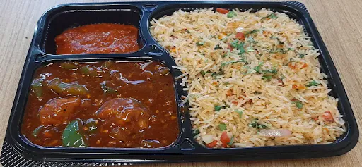 Chinese Non Veg Combo ( Chilli Chicken +fried Rice+salad)