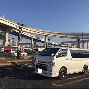 ハイエースバン GDH206V