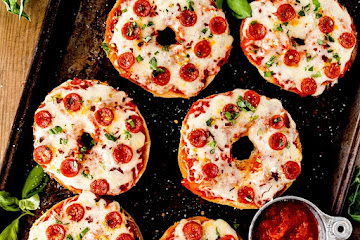 Pizza Bagels