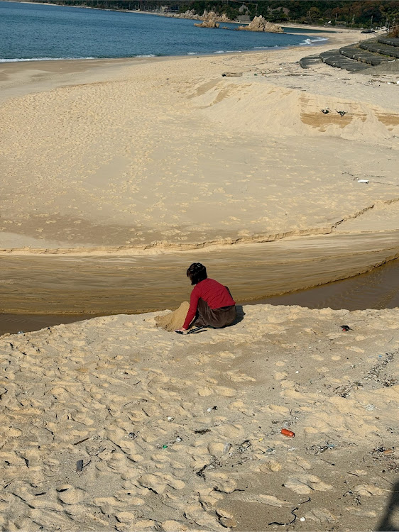 ヴォクシーのヴォクシー・90voxy・モデリスタ・海と愛車・夕日と愛車に関するカスタム事例の投稿画像3枚目