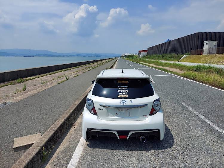 ヴィッツの岡山・Ｅ地区・オッサン撮影会・オッサンも楽しく遊ぶよ🤣・ドラマ仕立て😏👍に関するカスタム事例の投稿画像1枚目