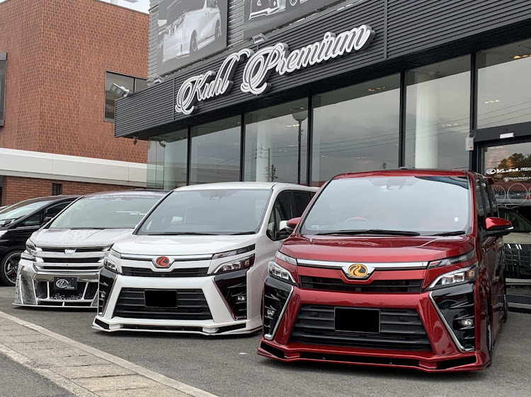 ヴォクシーのkuhl's・Kuhl Premium・KUHL・撮影会・限定コラボ企画に関するカスタム事例の投稿画像15枚目