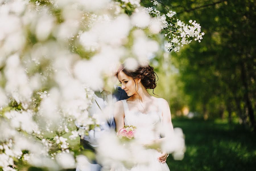 Fotógrafo de casamento Evgeniya Kushnerik (kushfoto). Foto de 25 de maio 2015