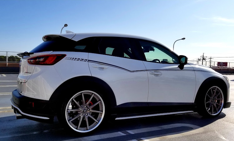CX-3の快晴コラボ・シルクブレイズ・明日から仕事・ワイドボディ・皆様おつかれさまでしたに関するカスタム事例の投稿画像2枚目