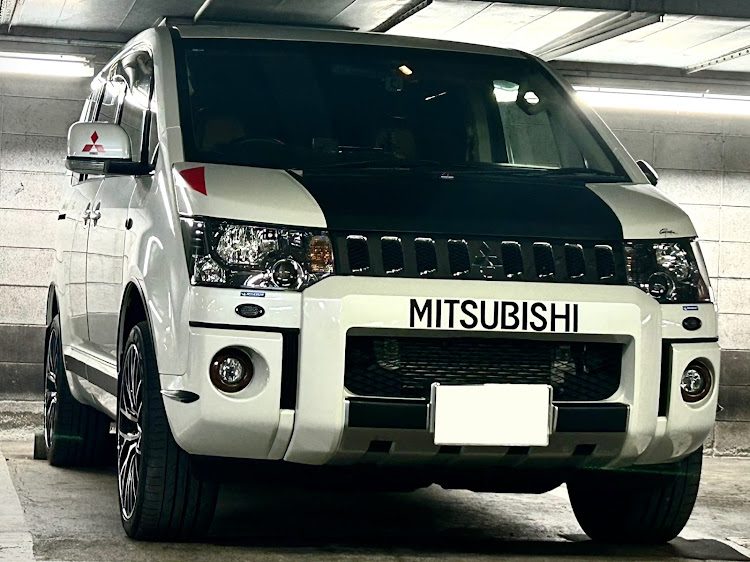 白い車さんが投稿した愛車の好きな角度・三菱自動車生活は楽しいぞ・三菱自動車ファンの集い・今日は仕事休みに関するカスタム事例の投稿画像1枚目