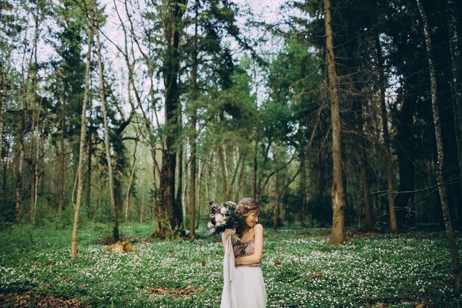 Photographe de mariage Anya Bezyaeva (bezyaewa). Photo du 12 mai 2016