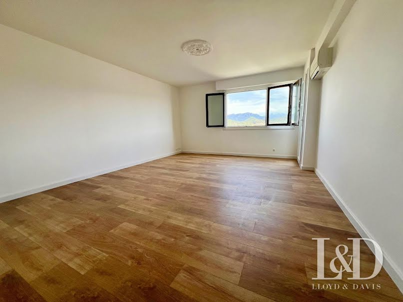 Vente appartement 3 pièces 83 m² à Ajaccio (20000), 299 000 €