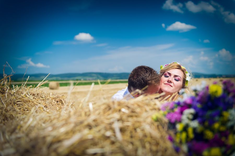 Fotografo di matrimoni SORIN BARA (smartfoto). Foto del 28 agosto 2015