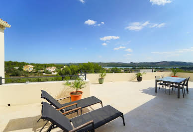 Maison avec piscine et terrasse 6