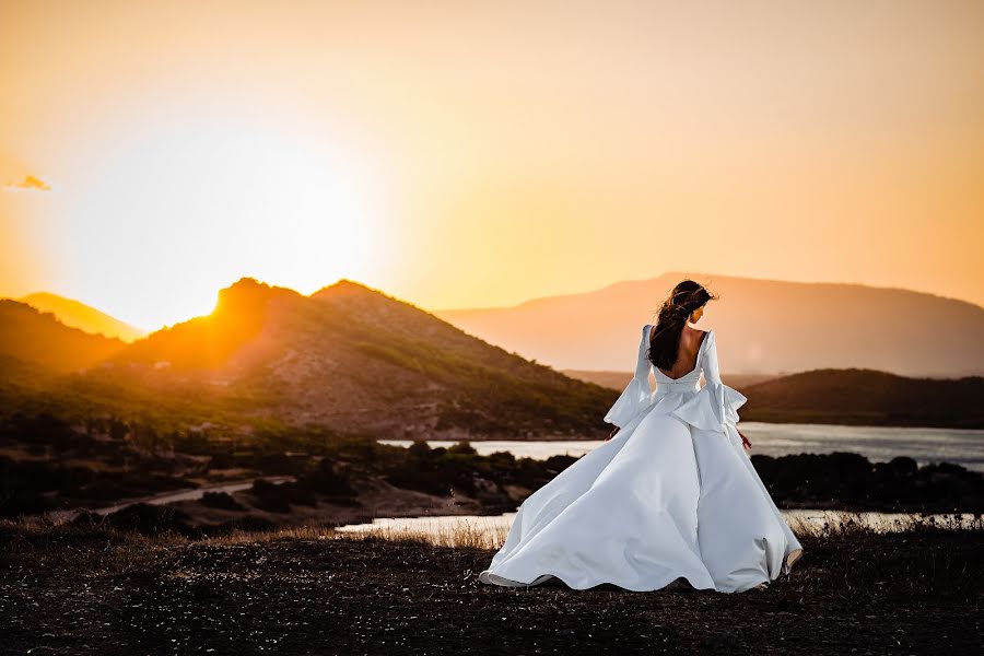 Svadobný fotograf Elena Haralabaki (elenaharalabaki). Fotografia publikovaná 31. januára 2023