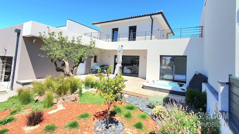 Vente villa 4 pièces 125 m² à Vias (34450), 599 000 €