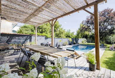 Maison avec piscine et jardin 2