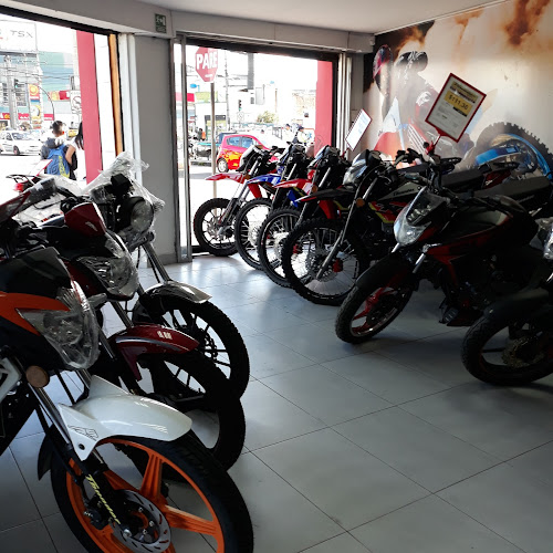 Opiniones de Thunder Motos Recreo en Quito - Tienda de motocicletas