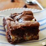 marbled chocolate cream cheese cake bars was pinched from <a href="http://www.livecrafteat.com/eat/chocolate-cream-cheese-cake-bars/" target="_blank">www.livecrafteat.com.</a>