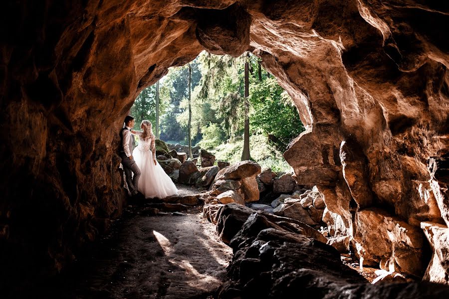 Fotógrafo de casamento Ernest Šumel (sumel). Foto de 12 de janeiro 2019