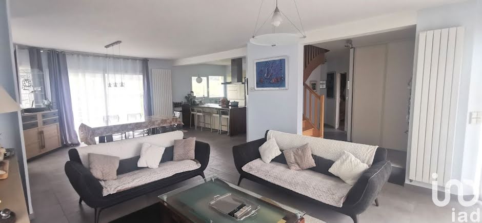 Vente maison 7 pièces 189 m² à Moreuil (80110), 340 000 €