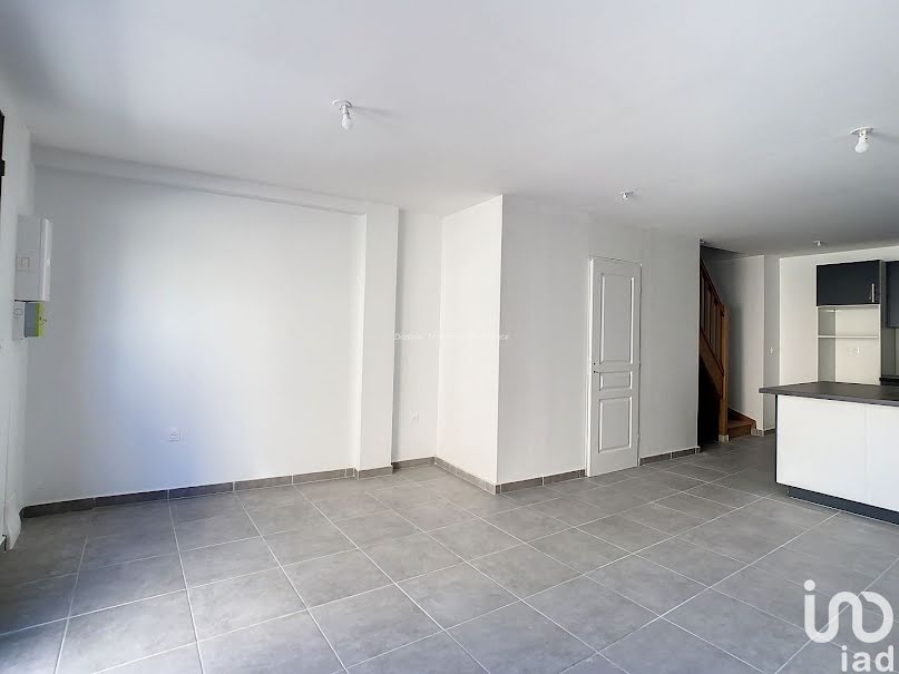 Vente maison 4 pièces 85 m² à Guignes (77390), 209 000 €