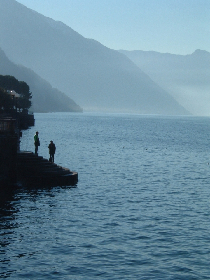 L'altro ramo del lago di como di estela