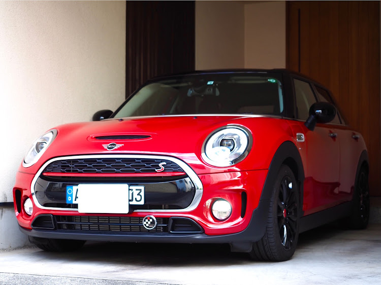 ミニ クラブマンのMINI f54・生存報告・高っ！・ボコ♀さん・ドライブ行きたし！に関するカスタム事例の投稿画像1枚目