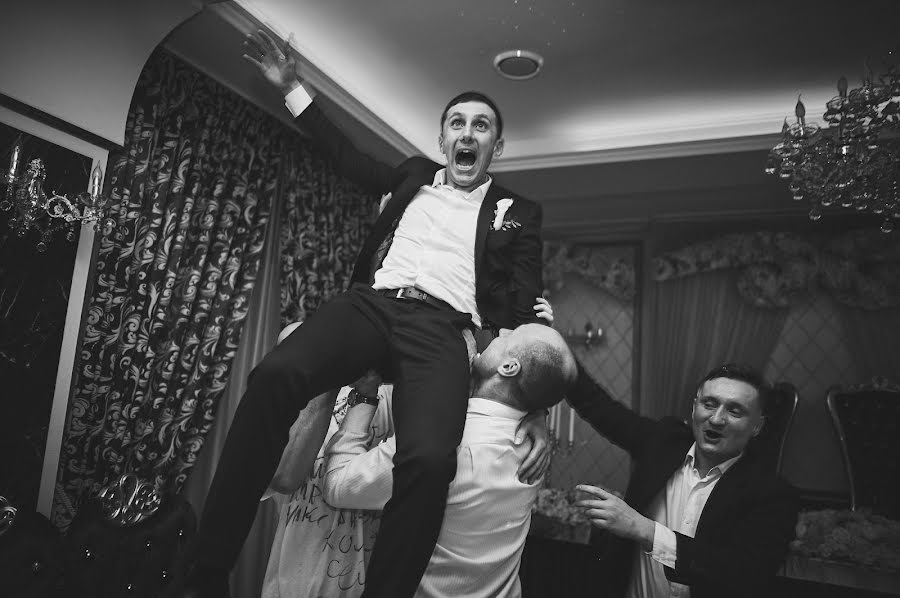 ช่างภาพงานแต่งงาน Nikita Belyaev (belyaev92) ภาพเมื่อ 22 มีนาคม 2019