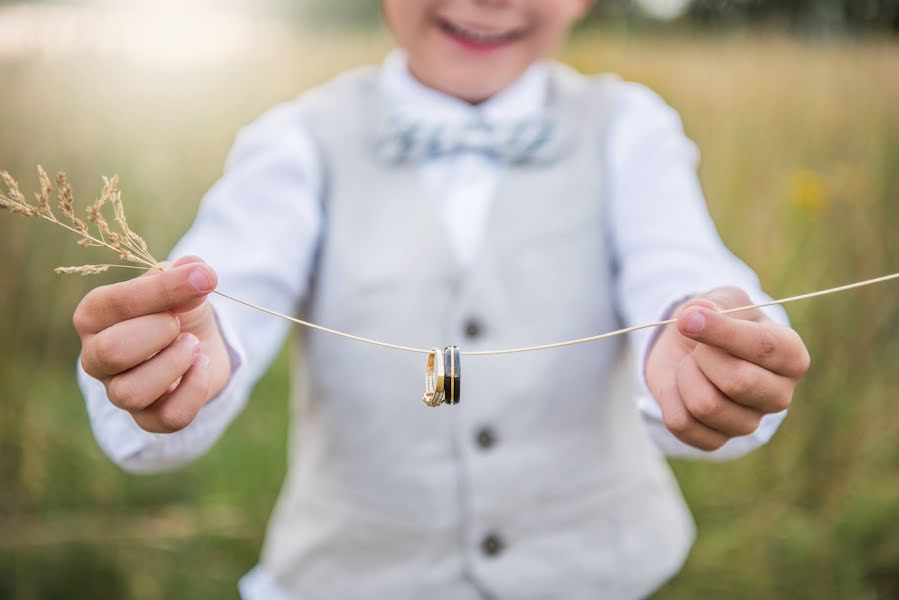 Fotografo di matrimoni Agnes Achrén (fotografagnes). Foto del 30 marzo 2019