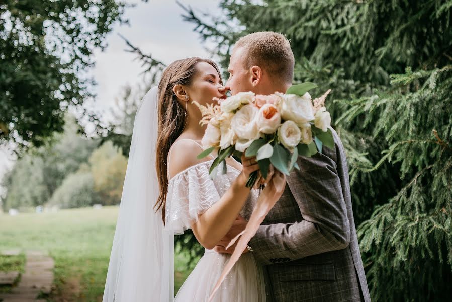 Fotografer pernikahan Elena Soloveva (solovjowa). Foto tanggal 13 Mei 2020