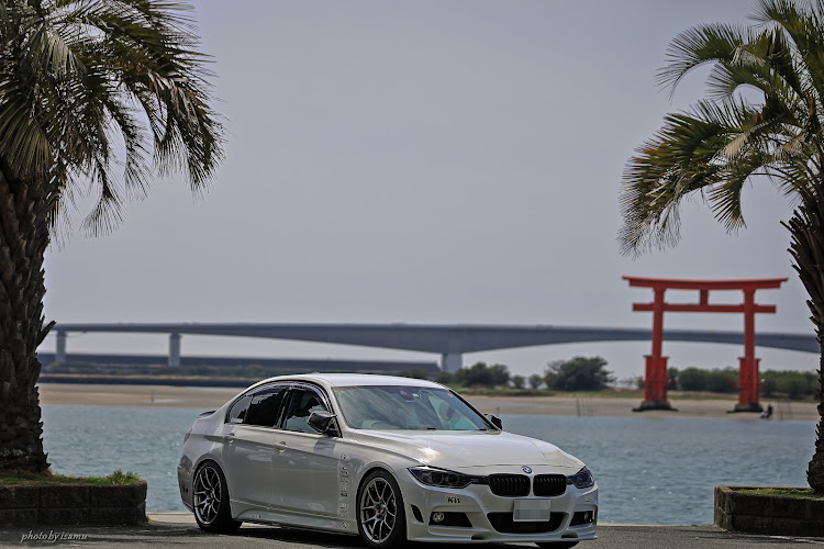 3シリーズ セダンのBMW・写真好きな人と繋がりたい・いつもイイネ&コメントありがとうございます🙇‍♂️・浜名湖弁天島・discover_ctに関するカスタム事例の投稿画像2枚目