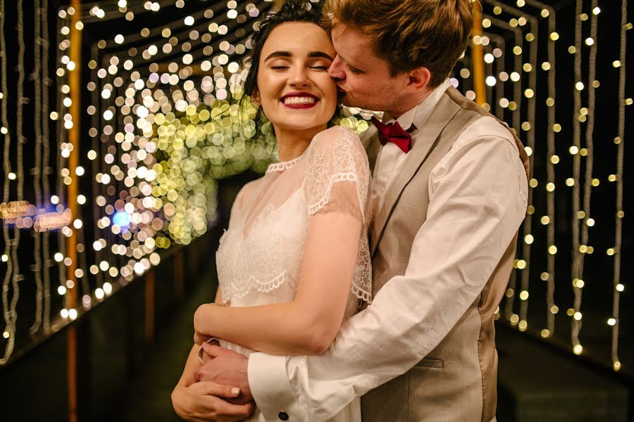 Fotógrafo de bodas Yuliya Isupova (juliaisupova). Foto del 15 de agosto 2019