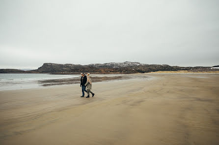 Wedding photographer Zhenya Istinova (mrsnobody). Photo of 12 November 2021