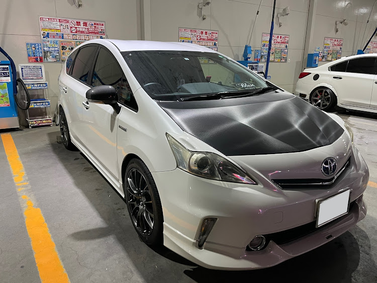 プリウスαの洗車・準夜勤終わり・明日から2連休・休み前のしめに関するカスタム事例の投稿画像1枚目