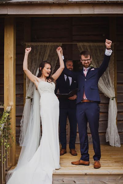 ช่างภาพงานแต่งงาน Heather Birnie (heatherbirnie) ภาพเมื่อ 2 กรกฎาคม 2019