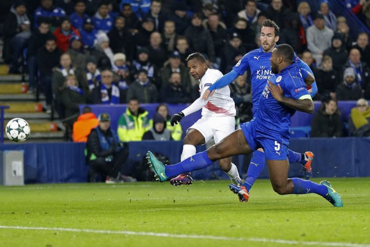 Le fantastique but d'Izquierdo face à Leicester (VIDEO)