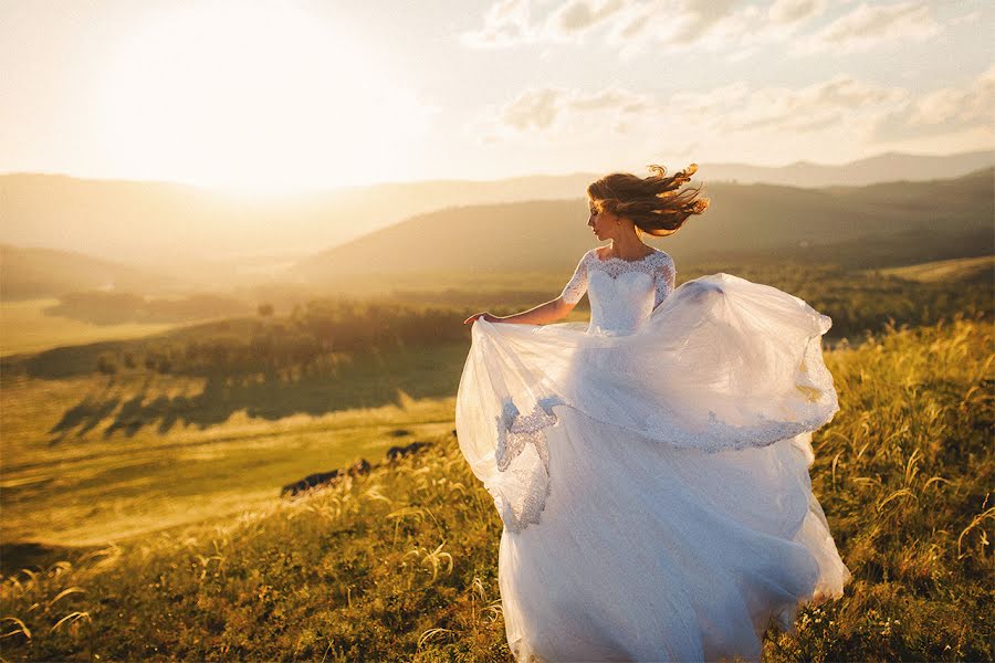 結婚式の写真家Anna Davydova (davydovaanna)。2016 2月12日の写真