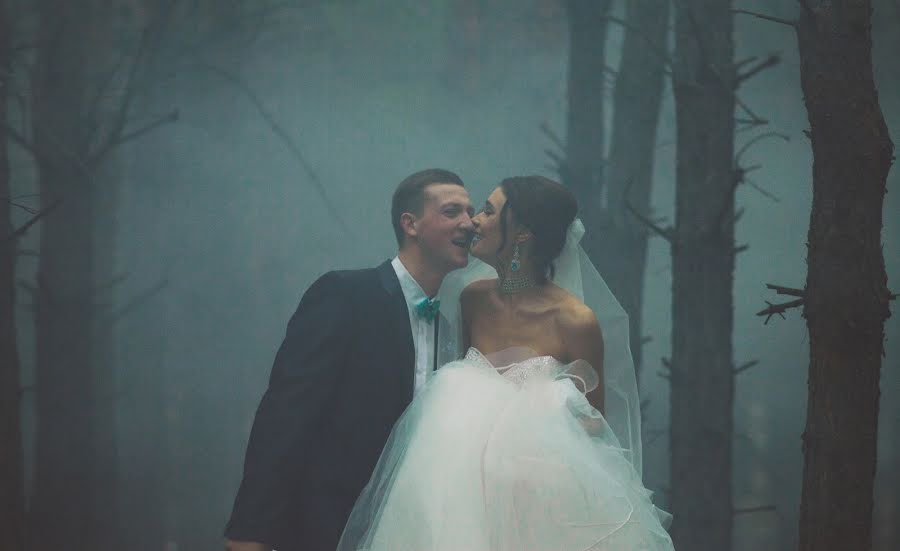 Wedding photographer Denis Kuznecov (thisisdenkk). Photo of 1 December 2014