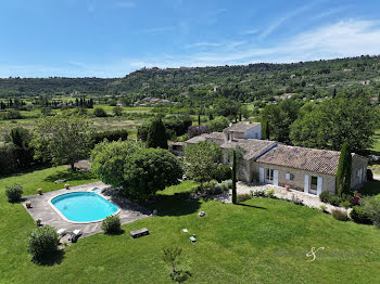 maison à Gordes (84)