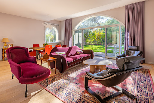 Maison avec piscine et jardin 5