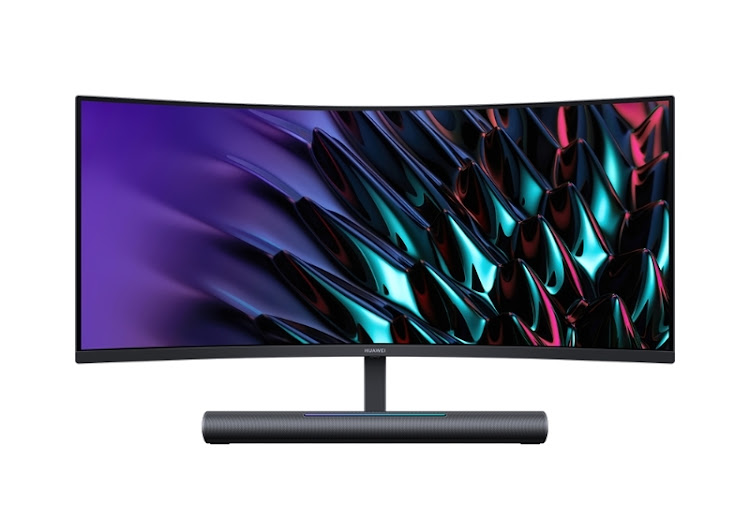 The Huawei MateView GT Sound Edition monitor boasts an ultrawide 34″ display.