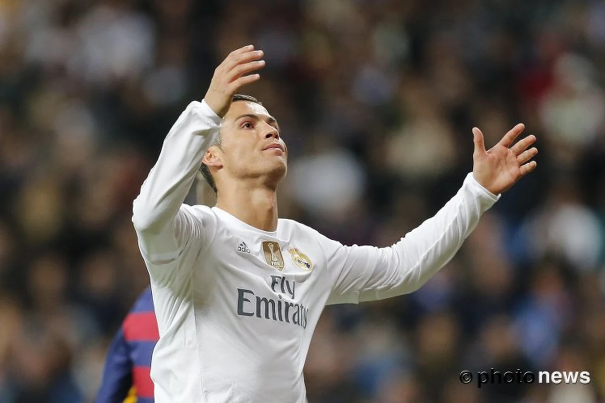 Cristiano Ronaldo bolt het af middenin persbabbel