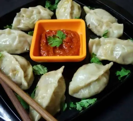 Chicken Steamed Momos [6 Pieces]