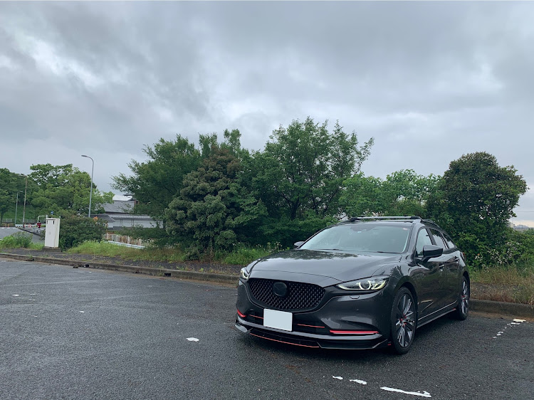 アテンザワゴンのアテンザワゴン・GJアテンザ・梅雨・雨でもドライブ☂️・リップ破損に関するカスタム事例の投稿画像1枚目