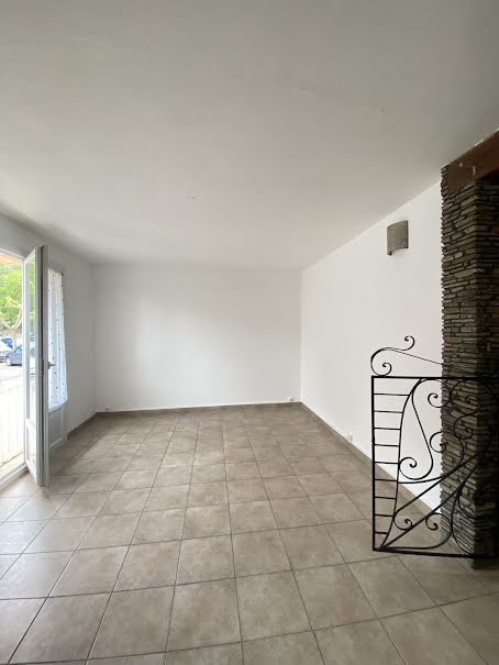 Location  appartement 2 pièces 44.7 m² à Bastia (20200), 640 €