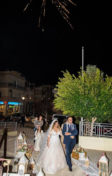 Φωτογράφος γάμων Nikos Flouris (nikosflouphoto). Φωτογραφία: 19 Ιουνίου 2019