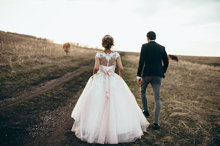 Fotografo di matrimoni Garsiya Zhalo (garsiazhalo). Foto del 9 aprile 2018