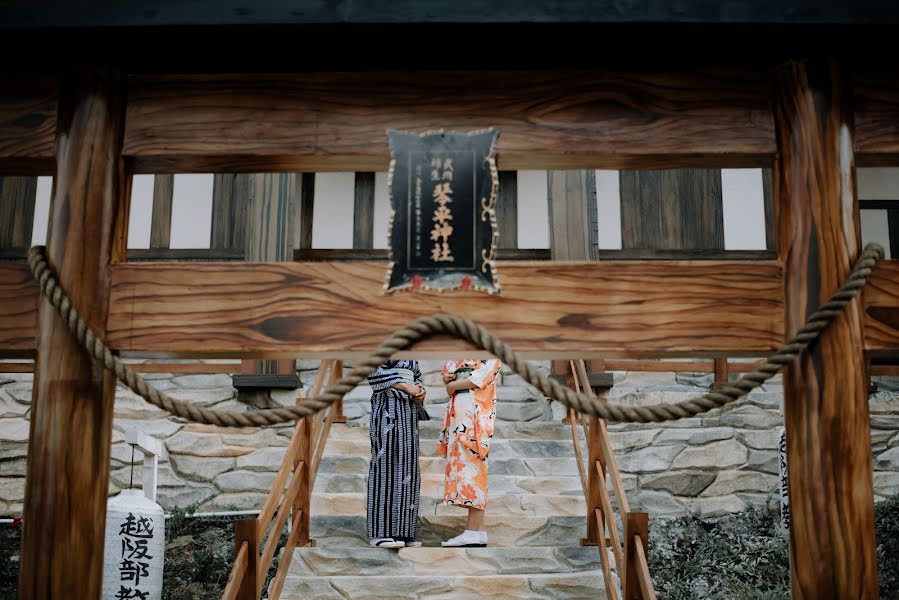 Fotógrafo de casamento Hendra Paku Sadewa Ramelan (ukaphotography91). Foto de 6 de outubro 2018