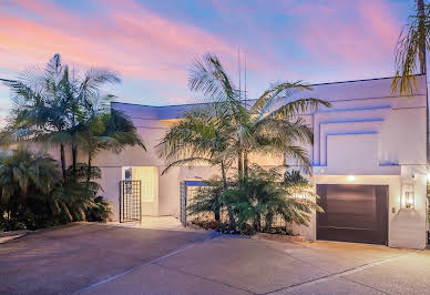 House with pool and terrace 2